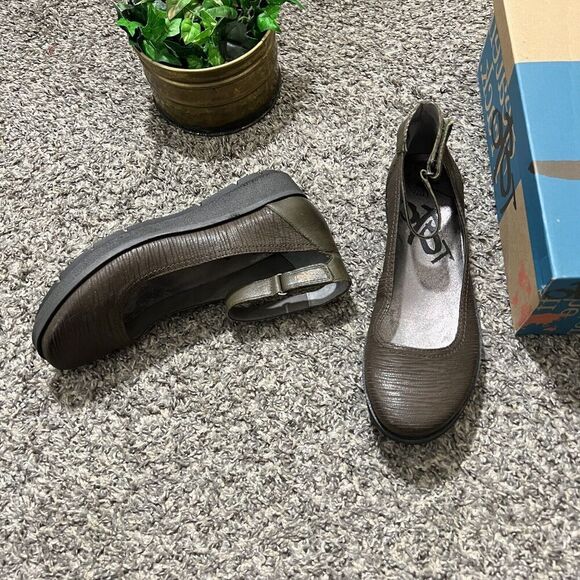 OTBT Scamper Leather Low Wedge Shoes Ankle Strap Size 8.5 M Brown Leather New - Picture 6 of 8